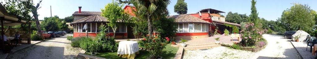 Aia Di Lazzaro Agriturismo Casalbore Exterior foto