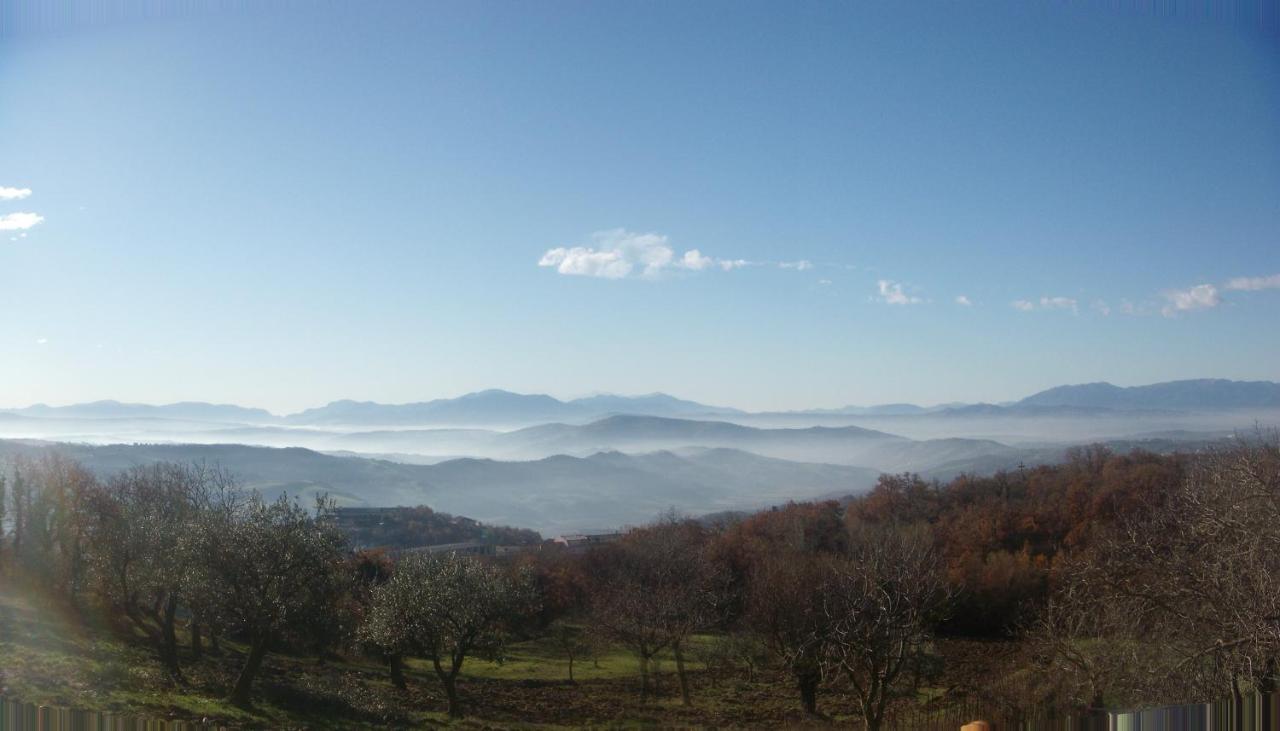 Aia Di Lazzaro Agriturismo Casalbore Exterior foto